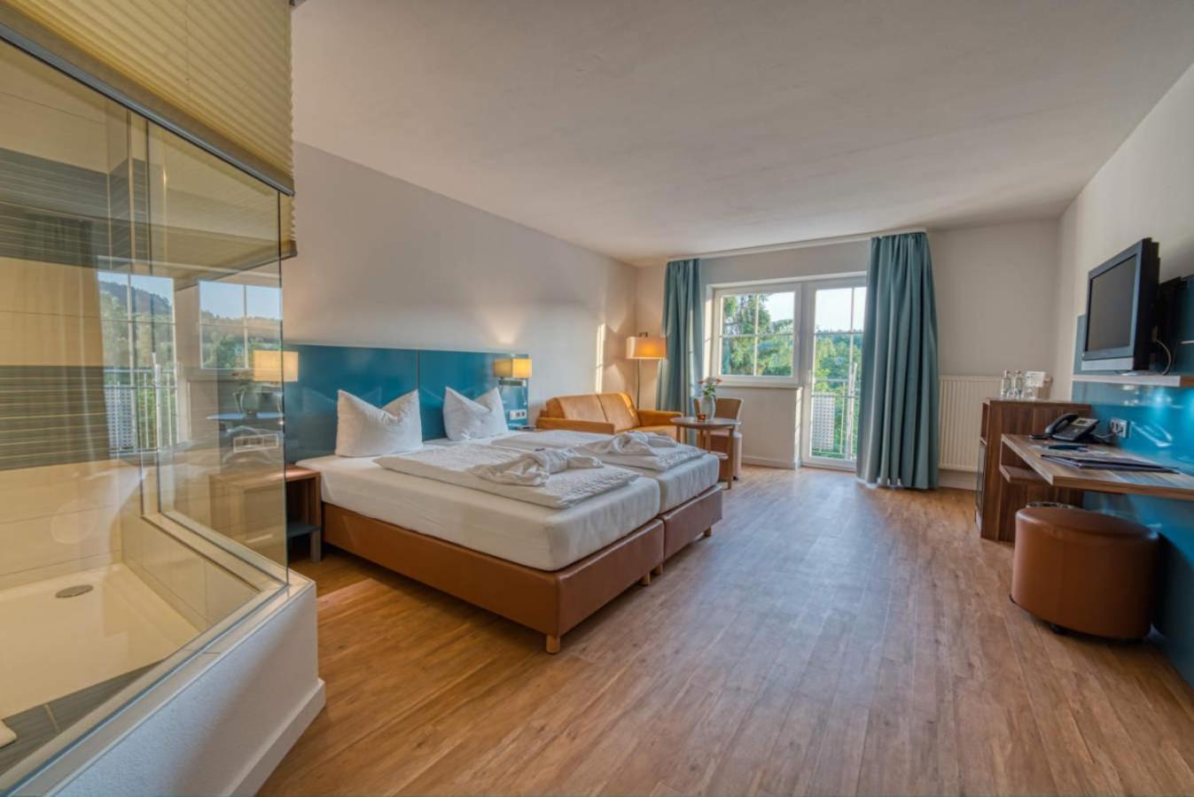 & Reibener-hof 4*